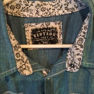 BKE Vintage button down shirt with contrast sleeve